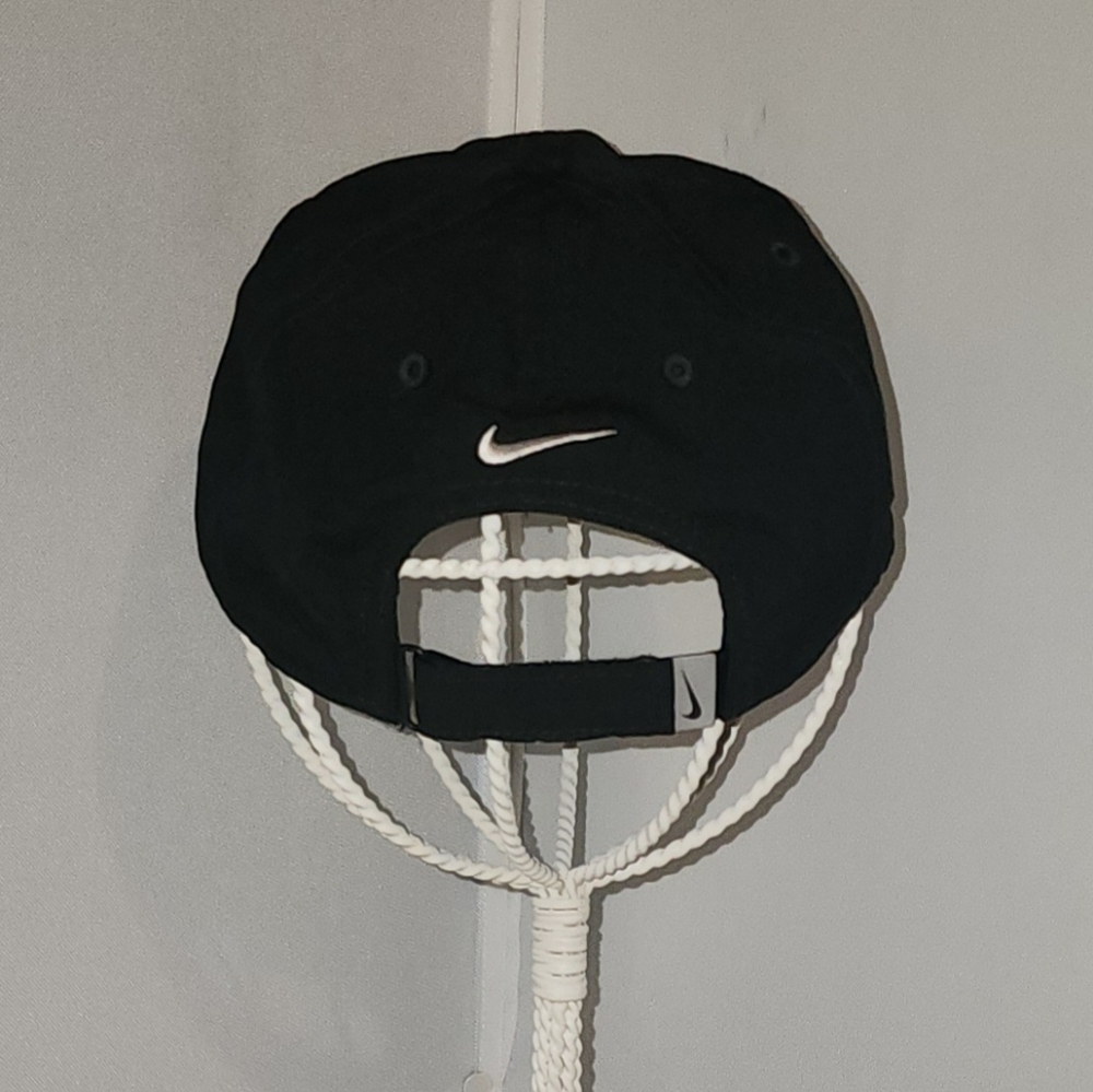 Nike Hat - Picture 4 of 4